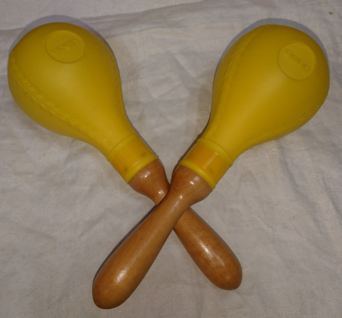 Dixon Maracas