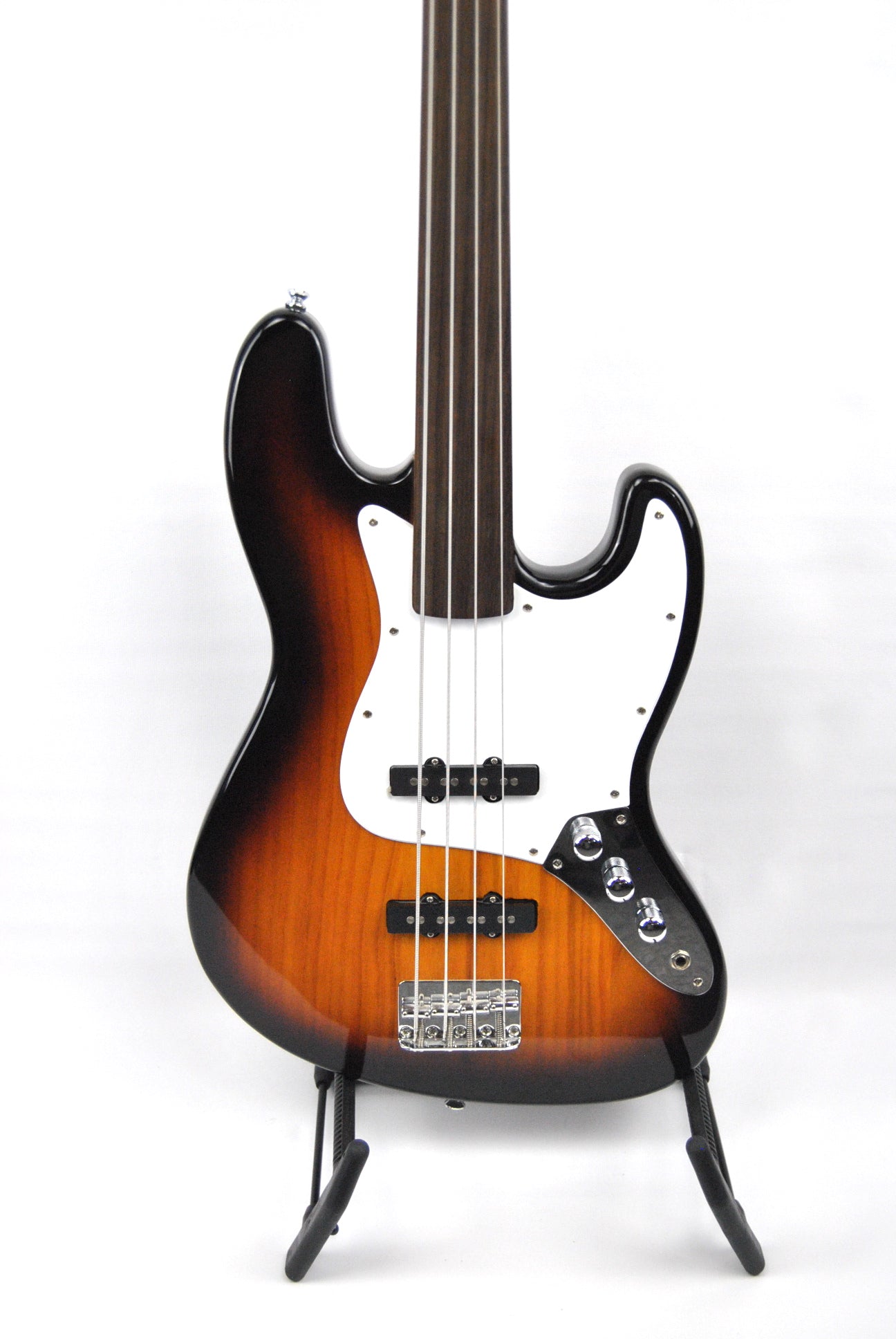 Johnson JP-JBF Fretless