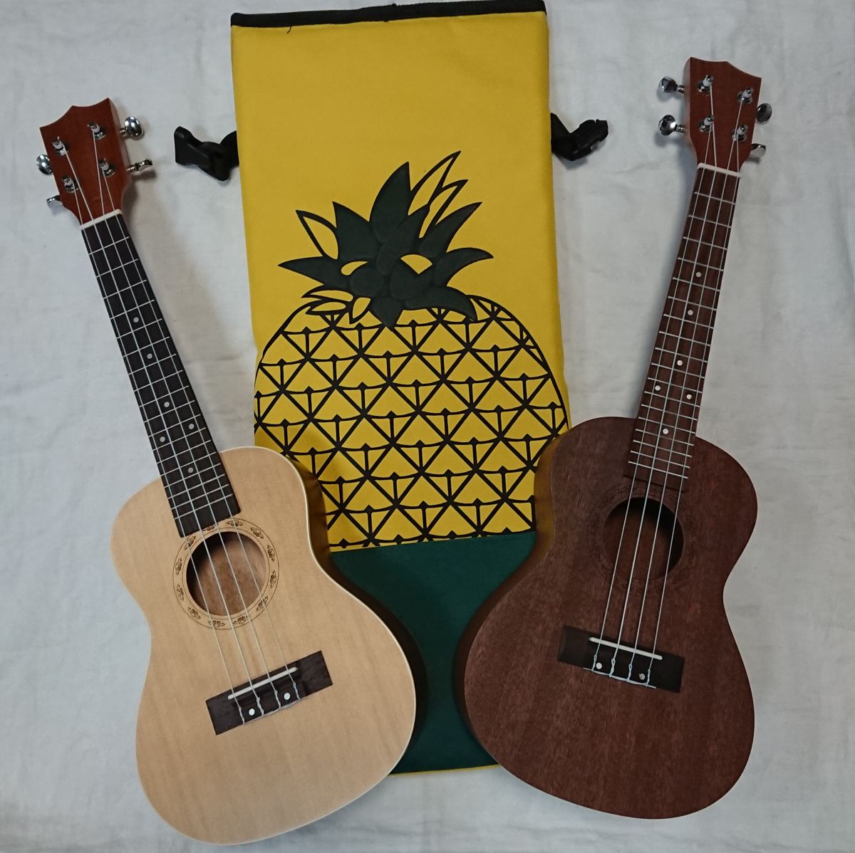 Ukulele-Set MHH Pineapple